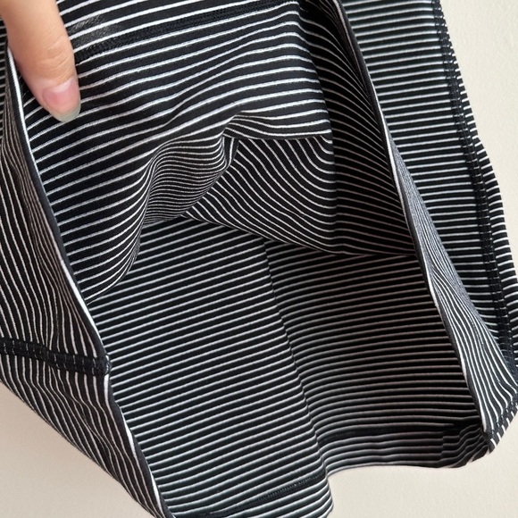 Lululemon Cool Racerback Tank Top, Black and White Striped, Size 4 - Picture 10 of 16